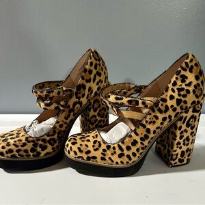 Never worn Steve Madden calf hair leopard printt